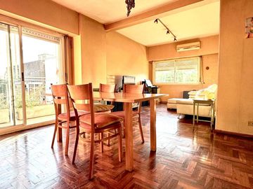 DEPARTAMENTO VENTA 4 AMBIENTES 2 BALCONES COCHERA