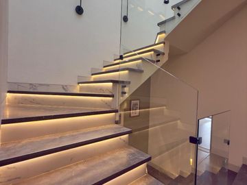 HERMOSA CASA EN VENTA RESIDENCIAL BUGAMBILIAS / ZONA UVM-GALERÍAS METEPEC