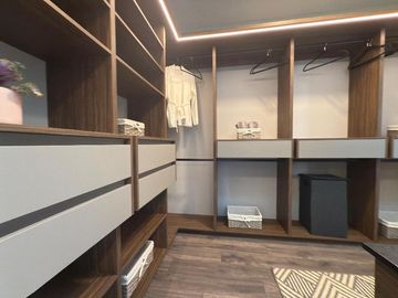 HERMOSA CASA EN VENTA RESIDENCIAL BUGAMBILIAS / ZONA UVM-GALERÍAS METEPEC