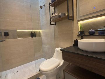 HERMOSA CASA EN VENTA RESIDENCIAL BUGAMBILIAS / ZONA UVM-GALERÍAS METEPEC