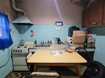 CASA 2 FAMILIAS EN BANFIELD