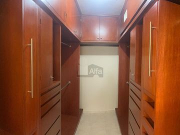 Casa sola en venta en Paseo de Cumbres, Monterrey, Nuevo León