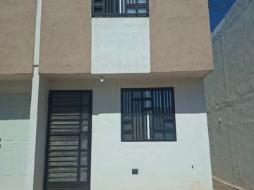 CASA EN VENTA EN COL. VALLE DE LINCOLN  SECTOR FAILE EN GARCIA