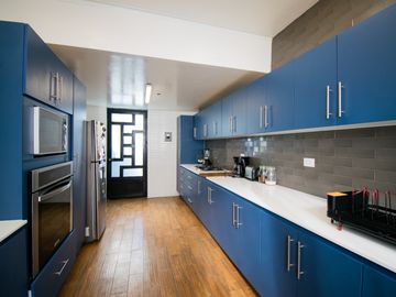 CASA EN VENTA EN SAN FRANCISCO TOTIMEHUACÁN CERCA DE IPETH Y PERIFÉRICO.