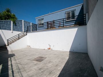 CASA EN VENTA EN SAN FRANCISCO TOTIMEHUACÁN CERCA DE IPETH Y PERIFÉRICO.