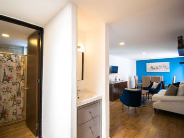 CASA EN VENTA EN SAN FRANCISCO TOTIMEHUACÁN CERCA DE IPETH Y PERIFÉRICO.