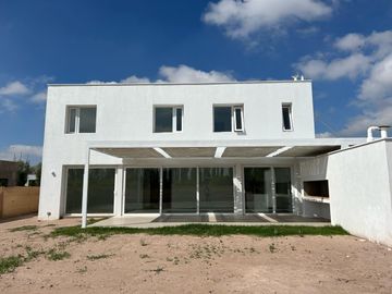 Casa en  venta Barrio Privado La Toscana Vistalba