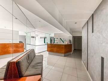 Triplex de 350 m2 - 2 family room - Terraza - Vista Externa - 3 Dormitorios amplios