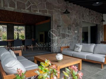 Casa en venta a unos minutos de Rancho Avándaro