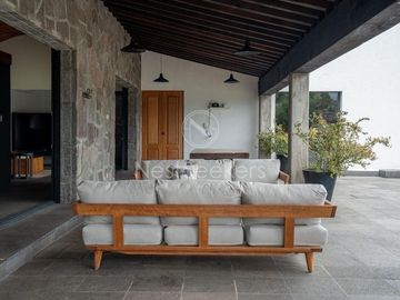 Casa en venta a unos minutos de Rancho Avándaro