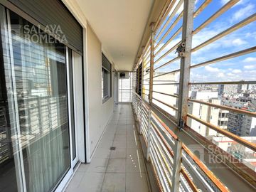 Venta 3 ambientes Recoleta cochera piso alto seguridad amenities