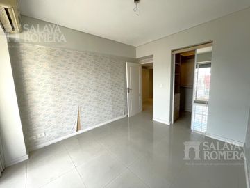 Venta 3 ambientes Recoleta cochera piso alto seguridad amenities