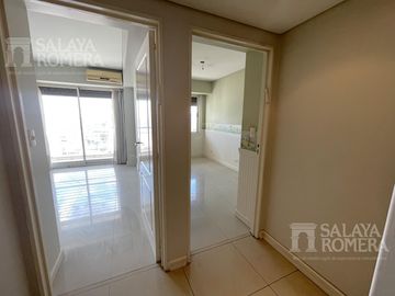 Venta 3 ambientes Recoleta cochera piso alto seguridad amenities