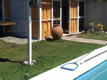 Casa en venta - 2 Dormitorios 2 Baños - Cocheras - 750Mts2 - Laguna Alsina