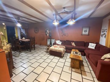 Casa en venta - 2 Dormitorios 2 Baños - Cocheras - 750Mts2 - Laguna Alsina