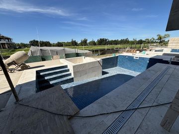 Casa en  Venta y Alquiler en El Yacht Nordelta