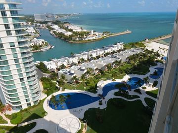 IMPRESIONANTE PENTHOUSE FRENTE AL MAR CON VISTAS AL CARIBE