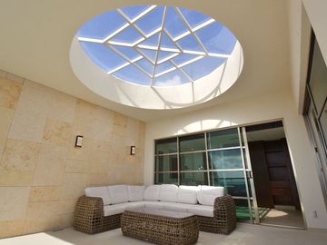 IMPRESIONANTE PENTHOUSE FRENTE AL MAR CON VISTAS AL CARIBE
