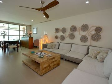 IMPRESIONANTE PENTHOUSE FRENTE AL MAR CON VISTAS AL CARIBE
