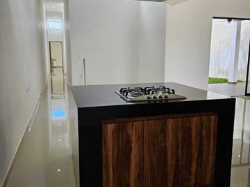 CASA EN VENTA EN MERIDA EN PRIVADA MORERA-CHOLUL DE UNA PLANTA.