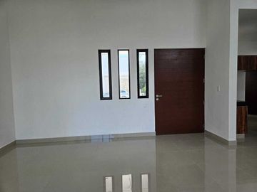 CASA EN VENTA EN MERIDA EN PRIVADA MORERA-CHOLUL DE UNA PLANTA.