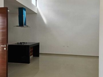 CASA EN VENTA EN MERIDA EN PRIVADA MORERA-CHOLUL DE UNA PLANTA.