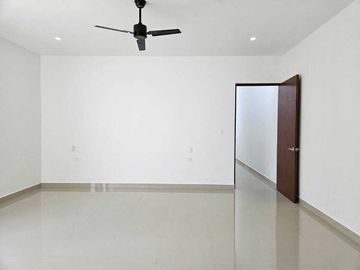 CASA EN VENTA EN MERIDA EN PRIVADA MORERA-CHOLUL DE UNA PLANTA.