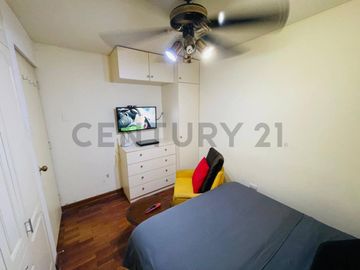 DEPARTAMENTO EN EXCLUSIVA URB. JACARANDÁ II