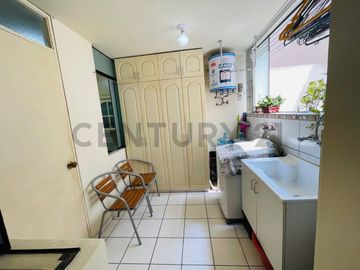 DEPARTAMENTO EN EXCLUSIVA URB. JACARANDÁ II