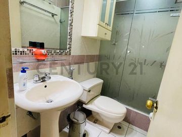DEPARTAMENTO EN EXCLUSIVA URB. JACARANDÁ II
