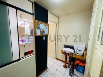 DEPARTAMENTO EN EXCLUSIVA URB. JACARANDÁ II