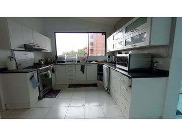 González Suarez, Departamento en Venta, 209.90m2, 3 Habitaciones