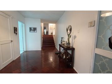 González Suarez, Departamento en Venta, 209.90m2, 3 Habitaciones