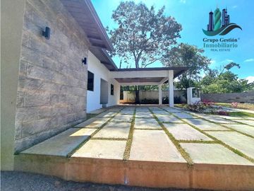 VENDO.CASA NUEVA EN LOTE DE 788mts