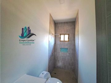 VENDO.CASA NUEVA EN LOTE DE 788mts