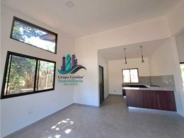 VENDO.CASA NUEVA EN LOTE DE 788mts
