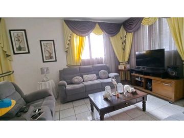 VENDO CASA DE 200 METROS DE CONSTRUCCION EN BAJO BOQUETE