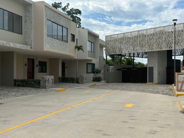 Casa en Venta en Fraccionamiento Ciye ubicado en Nuevo Vallarta.