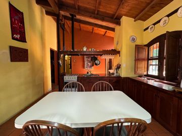 VENTA CASAQUINTA 4 AMBIENTES EN CAÑUELAS