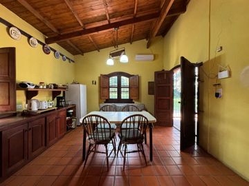 VENTA CASAQUINTA 4 AMBIENTES EN CAÑUELAS