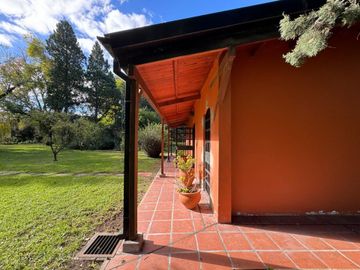 VENTA CASAQUINTA 4 AMBIENTES EN CAÑUELAS