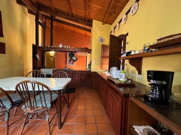 VENTA CASAQUINTA 4 AMBIENTES EN CAÑUELAS