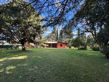 VENTA CASAQUINTA 4 AMBIENTES EN CAÑUELAS