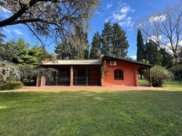 VENTA CASAQUINTA 4 AMBIENTES EN CAÑUELAS