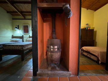 VENTA CASAQUINTA 4 AMBIENTES EN CAÑUELAS
