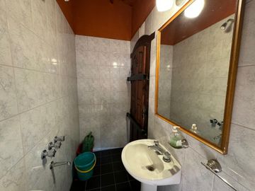 VENTA CASAQUINTA 4 AMBIENTES EN CAÑUELAS