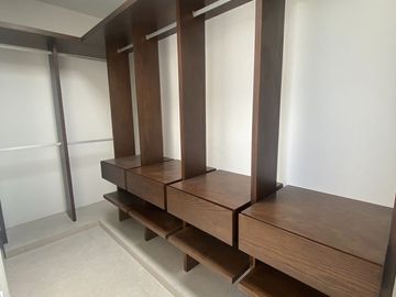 Venta de casa tipo Town House con Piscina en Privada Xcanatún en Mérida Yucatán.