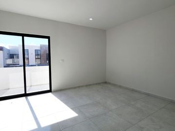 Casa en VENTA con RECAMARA EN PLANTA BAJA fraccionamiento LOMAS DE LA RIOJA
