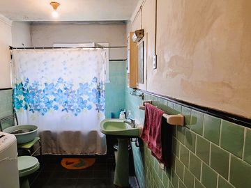 Se vende casa con amplio terreno centro Quilpué