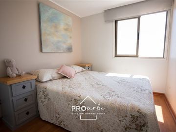 Casa en Venta en Casa con vista a Stgo. en Álvaro Casanova